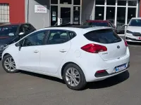 Gebraucht Kia Ceed Spirit 128 PS (94 kW) 2012 Weiß Kleinwagen