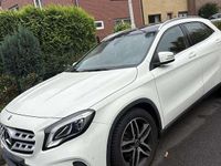 Gebraucht Mercedes GLA200 156 PS (114 kW) 2017 Weiß SUV
