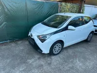 Second-hand Toyota Aygo 80 CP (58 kW) 2019 Alb Hatchback