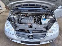 Gebraucht Mercedes A160 Avantgarde 82 PS (60 kW) 2009 Silber Limousine