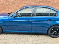 Gebraucht BMW 318 143 PS (105 kW) 2011 Blau Limousine