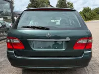 Gebraucht Mercedes E220 170 PS (125 kW) 2009 Andere farben Kombi