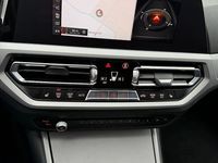 Gebraucht BMW 320 Advantage 184 PS (135 kW) 2020 Schwarz Kombi