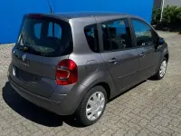 Używany Renault Modus Dynamique 75 KM (55 kW) 2009 Beżowy Minivan