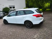 Gebraucht Ford Focus 120 PS (88 kW) 2017 Weiß Kombi