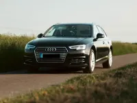 Gebraucht Audi A4 Comfort 190 PS (139 kW) 2017 Schwarz Kombi