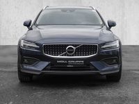 Gebraucht Volvo V60 CC 197 PS (144 kW) 2022 Denim blue / metallic Kombi