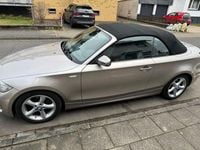 Gebraucht BMW 118 Cabriolet 143 PS (105 kW) 2012 Schwarz Cabrio