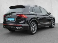 Gebraucht VW Tiguan R-line 150 PS (110 kW) 2024 Deep black perleffekt (metallic) SUV