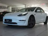 Second-hand Tesla Model 3 366 kW (498 CP) 2021 Alb Berlinǎ
