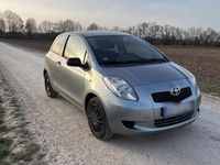 Gebraucht Toyota Yaris Executive 87 PS (63 kW) 2006 Silber Kleinwagen