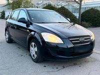 Gebraucht Kia Ceed 109 PS (80 kW) 2009 Schwarz Kleinwagen