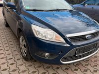 Gebraucht Ford Focus 140 PS (102 kW) 2010 Blau Kombi