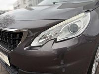 Gebraucht Peugeot 2008 Active 110 PS (80 kW) 2017 Platiniumgrau SUV