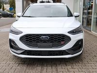 Neu Ford Focus ST 280 PS (205 kW) 2025 Weiß Limousine
