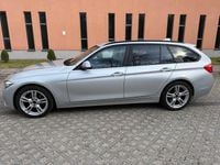 Gebraucht BMW 318 150 PS (110 kW) 2017 Silber Kombi