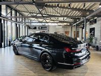 Gebraucht BMW 750 530 PS (389 kW) 2021 Black sapphire metallic Limousine