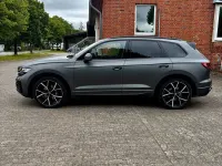 Gebraucht VW Touareg R 286 PS (210 kW) 2024 Grau SUV