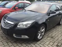 Gebraucht Opel Insignia Sport 131 PS (96 kW) 2012 Schwarz Kombi