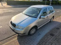 Gebraucht Skoda Fabia 75 PS (55 kW) 2001 Silber Kleinwagen