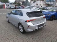 Gebraucht Opel Astra Elegance 131 PS (96 kW) 2022 Silber (aluminium silb/kristall silber) Limousine