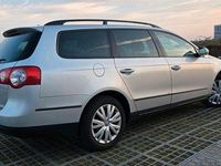 Gebraucht VW Passat Highline 141 PS (103 kW) 2010 Grau Kombi