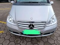 Gebraucht Mercedes A160 Avantgarde 95 PS (69 kW) 2010 Silber Limousine