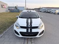 Gebraucht Kia Rio Edition 7 86 PS (63 kW) 2012 Weiß Kleinwagen