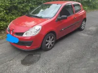 Używany Renault Clio II 65 KM (47 kW) 2006 Czerwony Hatchback