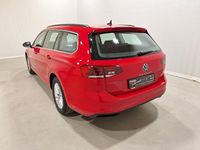 Gebraucht VW Passat Business 122 PS (89 kW) 2023 Rot Kombi