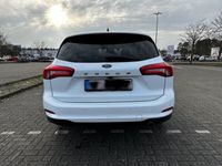 gebraucht Ford Focus 1,5 88kW Titan Aut. Temp. Shz Garant Shz