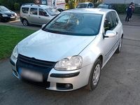Gebraucht VW Golf V 135 PS (99 kW) 2005 Silber Kleinwagen