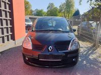 Używany Renault Modus Avantage 75 KM (55 kW) 2007 Czarny Minivan
