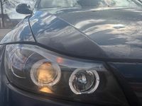 Gebraucht BMW 320 150 PS (110 kW) 2007 Blau Limousine