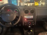 Gebraucht Ford Fusion 101 PS (74 kW) 2006 Blau Kleinwagen