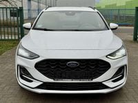 Gebraucht Ford Focus ST-Line 155 PS (114 kW) 2022 Frostweiß Kombi