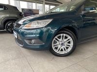 Gebraucht Ford Focus Ghia 101 PS (74 kW) 2008 Zederngrün Limousine