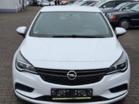 Gebraucht Opel Astra Selection 105 PS (77 kW) 2016 Weiß Limousine