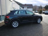 Gebraucht Audi Q3 Sport 150 PS (110 kW) 2022 Mythosschwarz metallic SUV
