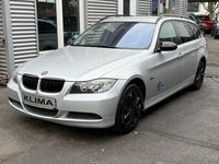 Gebraucht BMW 318 129 PS (94 kW) 2007 Silber Kombi