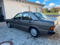 Gebraucht Mercedes 190 109 PS (80 kW) 1990 Grau Limousine