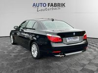 Gebraucht BMW 523 Advantage 177 PS (130 kW) 2005 Schwarz Limousine