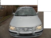 Gebraucht Hyundai Matrix 122 PS (89 kW) 2004 Silber Van / Kleinbus