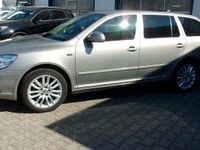 Gebraucht Skoda Octavia LAURIN & KLEMENT 160 PS (117 kW) 2009 Beige Kombi