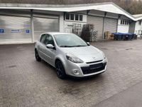 Gebraucht Renault Clio IV Dynamique 88 PS (64 kW) 2012 Silber Limousine