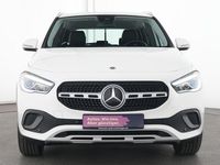 Gebraucht Mercedes GLA180 116 PS (85 kW) 2022 Polarweiss SUV