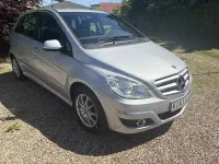 Gebraucht Mercedes B180 116 PS (85 kW) 2010 Polarsilber  metalliclack Van / Kleinbus