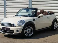 Gebraucht Mini Cooper D Cabriolet 111 PS (81 kW) 2011 Weiß Cabrio