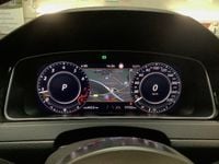 Second-hand VW Golf VII GTI 290 CP (213 kW) 2019 Alb Berlinǎ