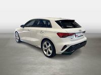 Second-hand Audi A3 S-Line 150 CP (110 kW) 2025 Alb Berlinǎ